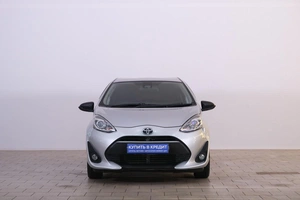 Хетчбэк Toyota Aqua 2018 года, 1229000 рублей, Омск