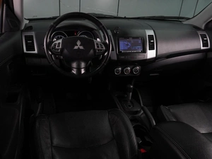 Внедорожник Mitsubishi Outlander 2010 года, 849000 рублей, Воронеж