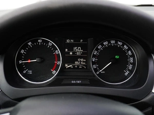 Лифтбек Skoda Rapid 2015 года, 940333 рублей, Тверь