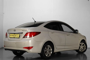 Седан Hyundai Solaris 2015 года, 1269000 рублей, Челябинск