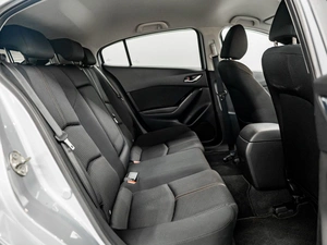 Хетчбэк Mazda Axela 2017 года, 1100000 рублей, Красноярск