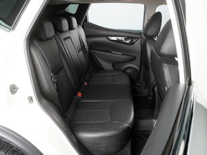 Внедорожник Nissan Qashqai 2021 года, 2150000 рублей, Красный Пахарь