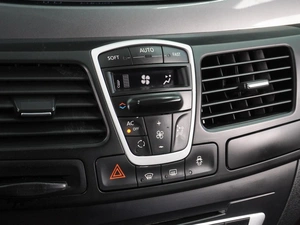 Лифтбек Renault Laguna 2009 года, 629000 рублей, Воронеж