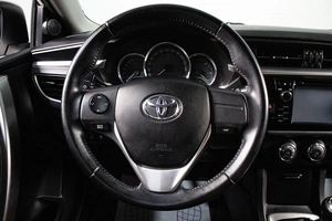 Седан Toyota Corolla 2013 года, 1189000 рублей, Сургут