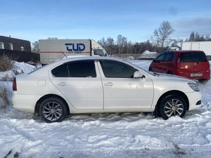 Лифтбек Skoda Octavia 2012 года, 340000 рублей, Красноярск