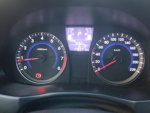 Седан Hyundai Solaris 2015 года, 1090000 рублей, Железногорск