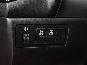 Хетчбэк Mazda 3 2013 года, 1349000 рублей, Тюмень