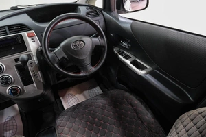 Хетчбэк Toyota Ractis 2009 года, 699000 рублей, Новокузнецк