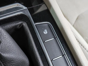 Седан Volkswagen Passat 2017 года, 2349000 рублей, Воронеж