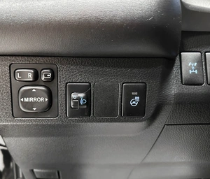 Внедорожник Toyota RAV4 2016 года, 2457000 рублей, Красноярск