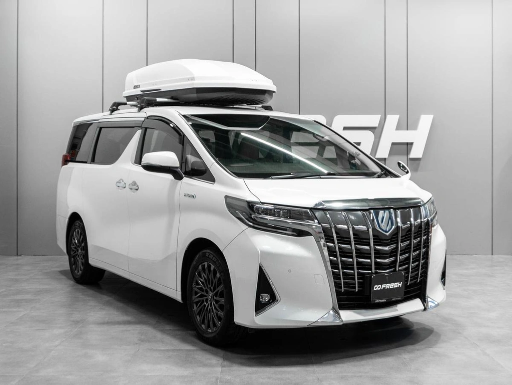 Минивэн Toyota Alphard 2018 года, 4200000 рублей, Тюмень
