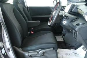 Минивэн Honda Freed 2012 года, 1149000 рублей, Омск