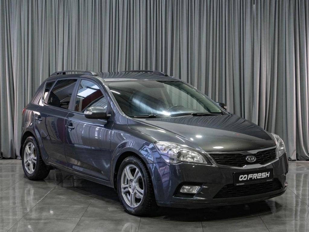 Хетчбэк Kia Ceed 2012 года, 799000 рублей, Тюмень