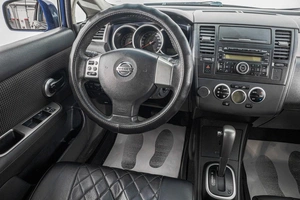 Хетчбэк Nissan Tiida 2010 года, 719000 рублей, Барнаул
