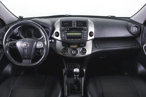 Внедорожник Toyota RAV4 2011 года, 1699000 рублей, Пермь
