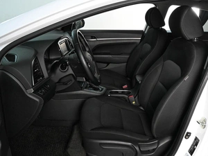 Седан Hyundai Elantra 2017 года, 1629000 рублей, Аксай