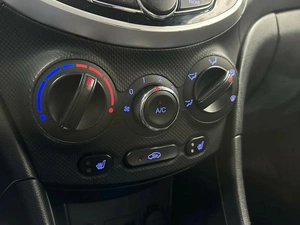 Седан Hyundai Solaris 2012 года, 840000 рублей, Красноярск