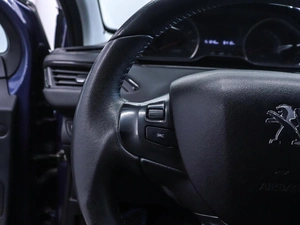 Хетчбэк Peugeot 208 2013 года, 710000 рублей, Красноярск