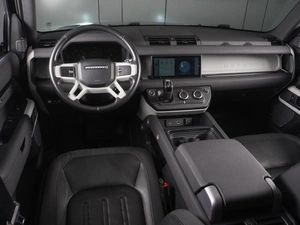 Внедорожник Land Rover Defender 2020 года, 8459000 рублей, Красный Пахарь