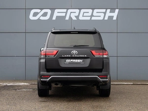 Внедорожник Toyota Land Cruiser 2021 года, 10800000 рублей, Краснодар