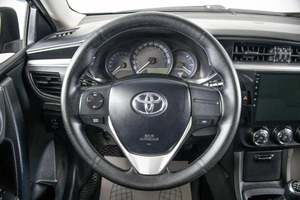 Седан Toyota Corolla 2014 года, 849000 рублей, Пермь