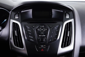 Хетчбэк Ford Focus 2013 года, 1049000 рублей, Пермь