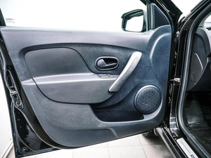 Хетчбэк Renault Sandero Stepway 2017 года, 839000 рублей, Красноярск