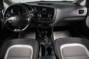 Хетчбэк Kia Ceed 2012 года, 1039000 рублей, Оренбург