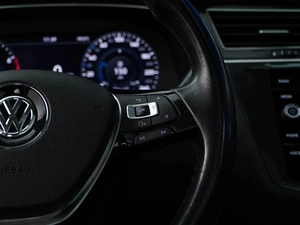 Внедорожник Volkswagen Tiguan 2018 года, 3400777 рублей, Москва