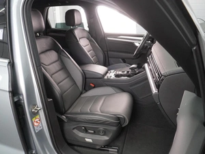 Внедорожник Volkswagen Touareg 2023 года, 9749000 рублей, Воронеж