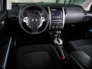 Внедорожник Nissan X-Trail 2013 года, 1399000 рублей, Воронеж