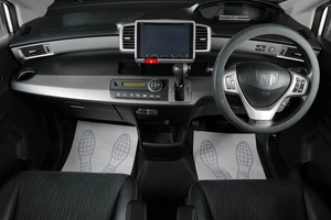 Минивэн Honda Freed 2013 года, 1239000 рублей, Тюмень