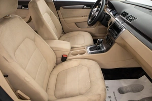Седан Volkswagen Passat 2011 года, 839000 рублей, Барнаул