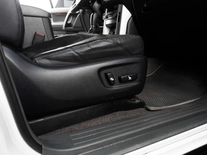 Внедорожник Toyota Land Cruiser Prado 2010 года, 3049000 рублей, Тюмень