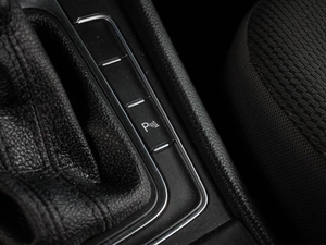 Хетчбэк Volkswagen Golf 2018 года, 1889000 рублей, Воронеж