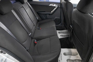 Седан Kia Cerato 2010 года, 749000 рублей, Барнаул