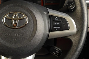 Хетчбэк Toyota Tank 2019 года, 1299000 рублей, Тюмень