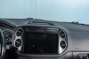 Внедорожник Volkswagen Tiguan 2011 года, 1329000 рублей, Челябинск