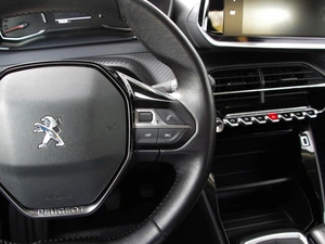 Внедорожник Peugeot 2008 2021 года, 1890000 рублей, Владимир