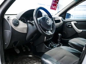 Седан Renault Logan 2012 года, 440000 рублей, Красноярск