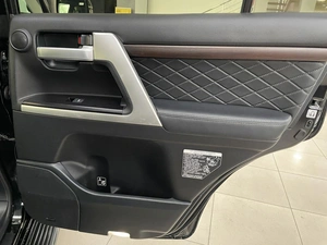 Внедорожник Toyota Land Cruiser 2018 года, 6397000 рублей, Солонцы