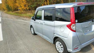 Минивэн Toyota Roomy 2018 года, 920000 рублей, Лесосибирск