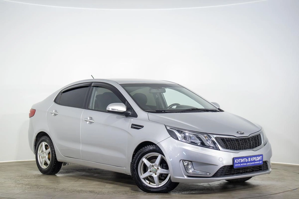 Седан Kia Rio 2013 года, 819000 рублей, Оренбург