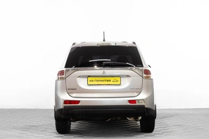 Внедорожник Mitsubishi Outlander 2013 года, 1649000 рублей, Барнаул