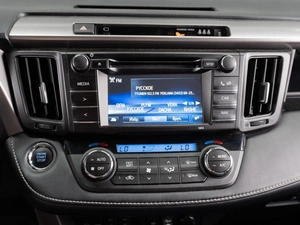 Внедорожник Toyota RAV4 2015 года, 2320000 рублей, Тюмень
