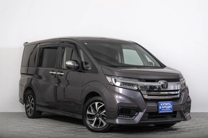 Минивэн Honda Stepwgn Spada 2019 года, 2599000 рублей, Томск