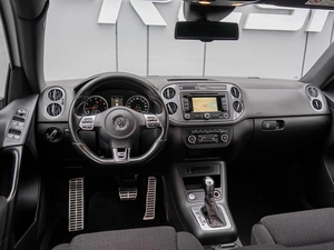 Внедорожник Volkswagen Tiguan 2014 года, 2550000 рублей, Краснодар