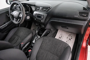 Седан Kia Rio 2012 года, 839000 рублей, Красноярск
