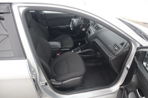 Седан Kia Rio 2017 года, 1480000 рублей, Курск