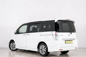 Минивэн Honda Stepwgn Spada 2013 года, 1489000 рублей, Красноярск